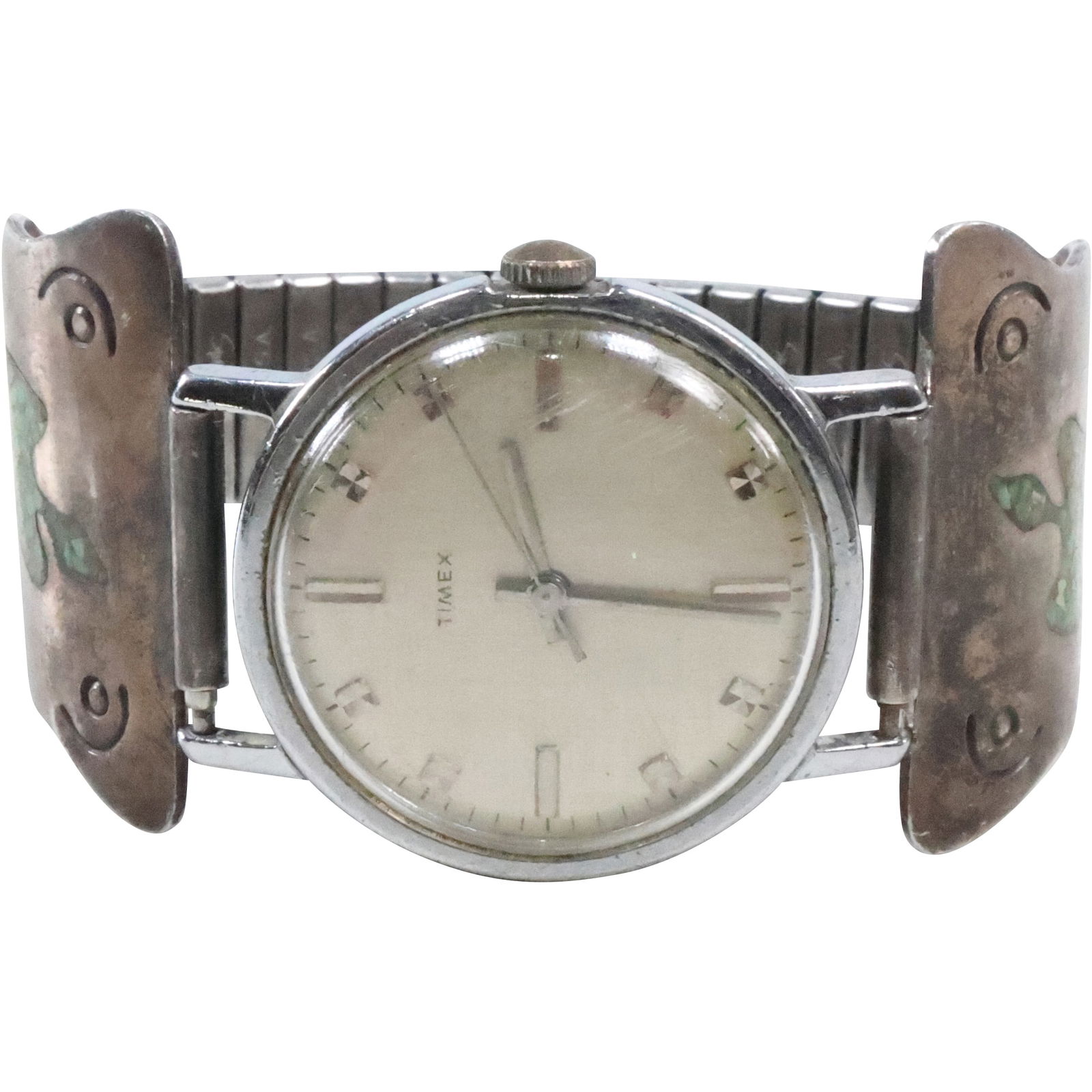 Navajo Watch Band Sterling Silver with Turquoise Chips Inlaid, Self Winding 1970s Timex working: Navajo Watch Band Sterling Silver with Turquoise Chips Inlaid, Self Winding 1970s Timex working. size: 1 1/2 in. x 1 3/8 in. each side