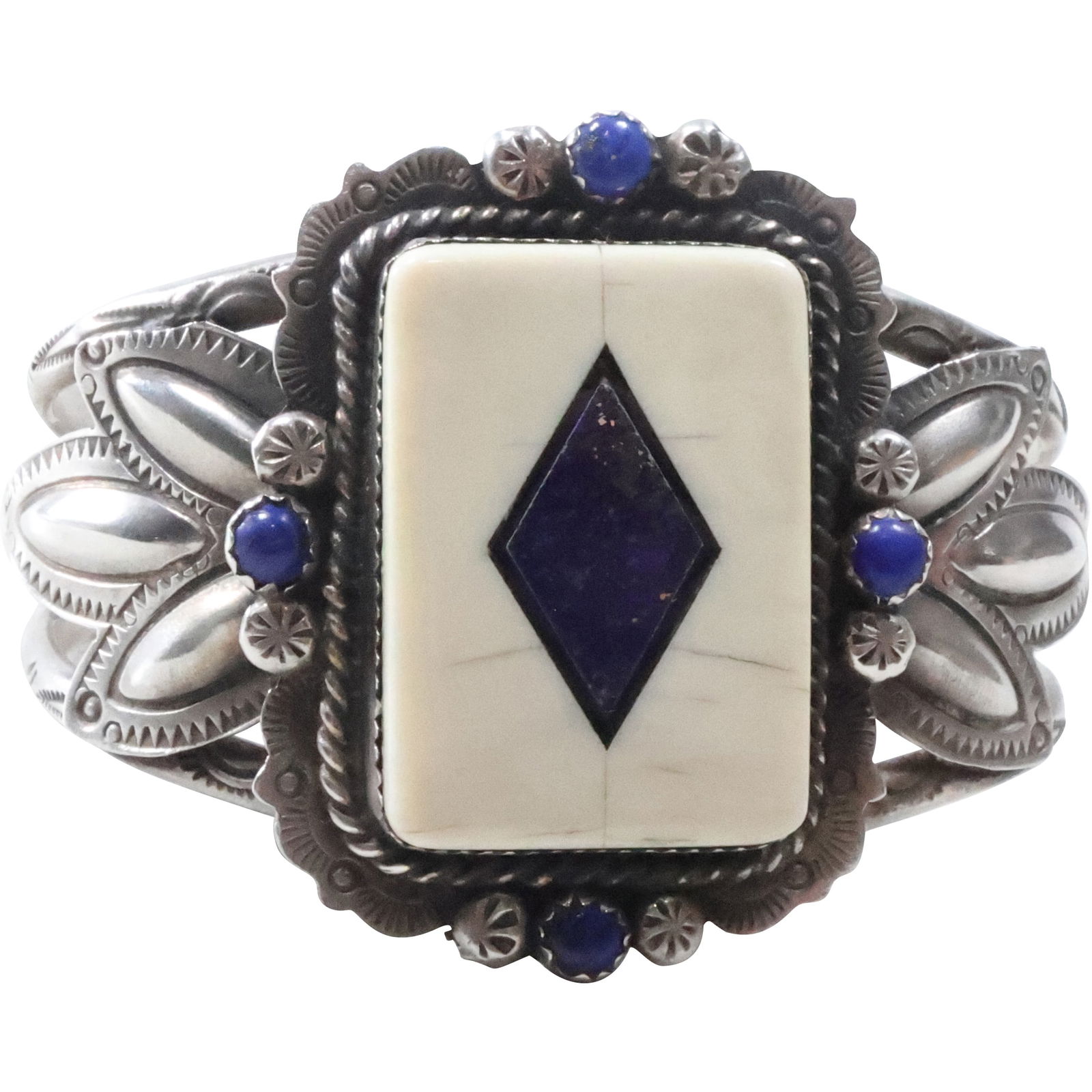 "C" CLARENCE CHAMA Kewail Native American Sterling Agate and Lapis Cuff Bracelet (1 of 13)