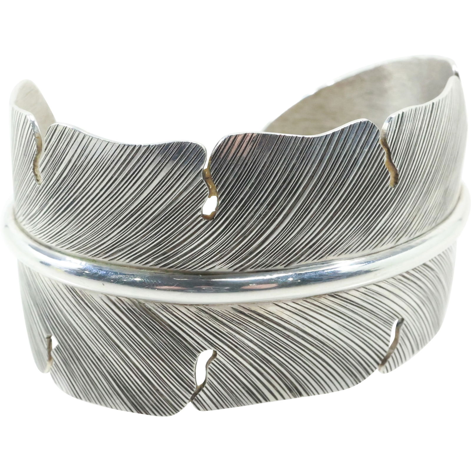 F-90 Sterling Silver American Indian CAROL FELLEY "Anglo" Cuff Bracelet weighs 59.4 grams (1 of 15)