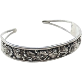 Sterling Silver "RB" RUNNING BEAR American Navajo Hand Carved Flower Cuff Bracelet