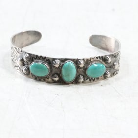 Vintage 1940-50s Native American Indian Navajo Sterling Silver Cuff Bracelet with 3 Turquoise Stones