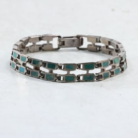 Native American Indian Navajo Sterling Silver Bracelet with Kingman Turquoise Stones