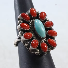 Native American Indian Navajos Ring Spiny Cluster Turquoise Surrounded By 10 Coral Stones
