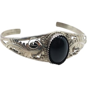"Y" ARNOLD YAZZIE Navajo Sterling Silver with Black Onyx Flowers & Feather Design Cuff Bracelet