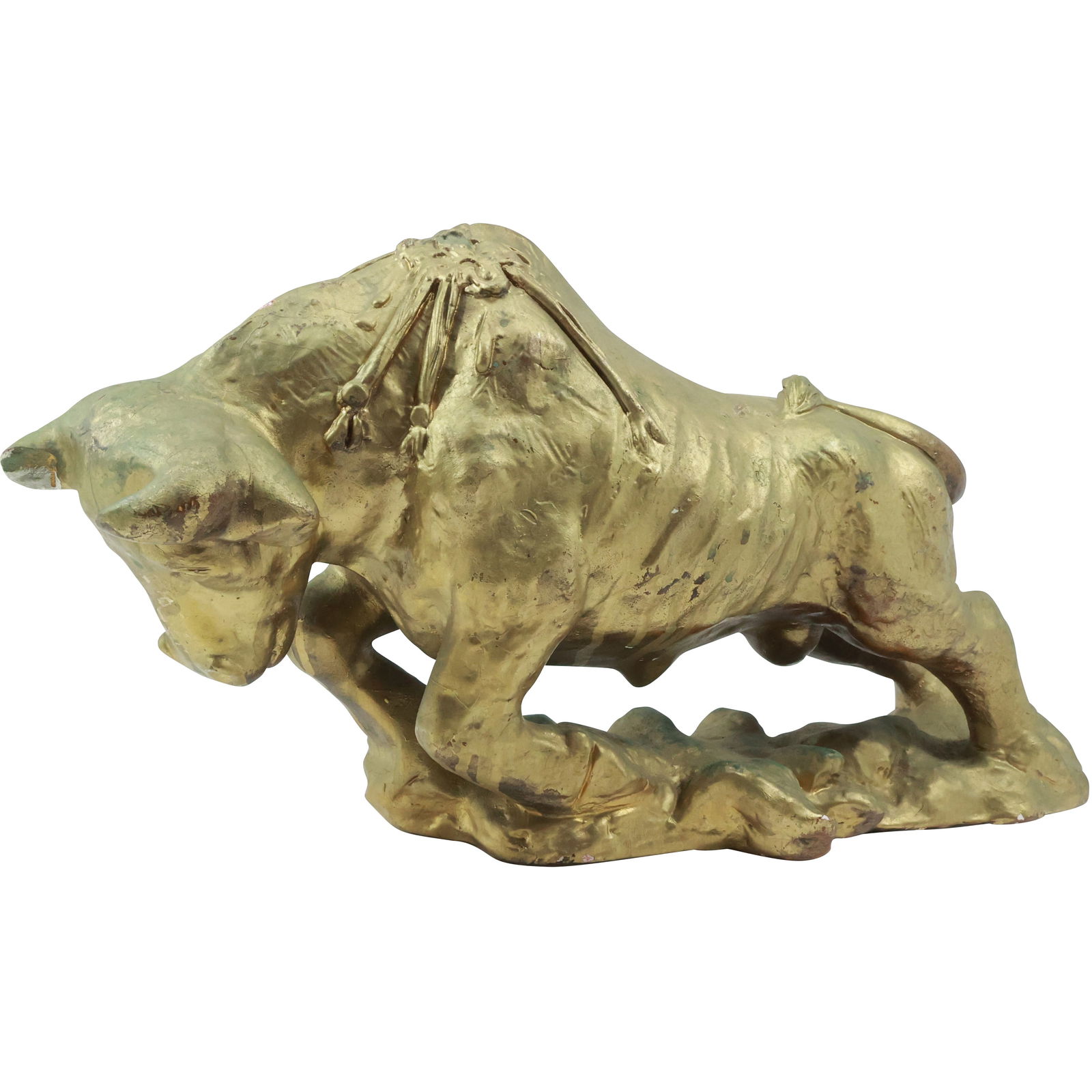 Vintage Raging Bull Statue Sculpture, signed dated 1977, 17.5 inches length: Vintage Raging Bull Statue Sculpture, signed dated 1977, 17.5 inches length. size: 9.25x17.5 shelf: B