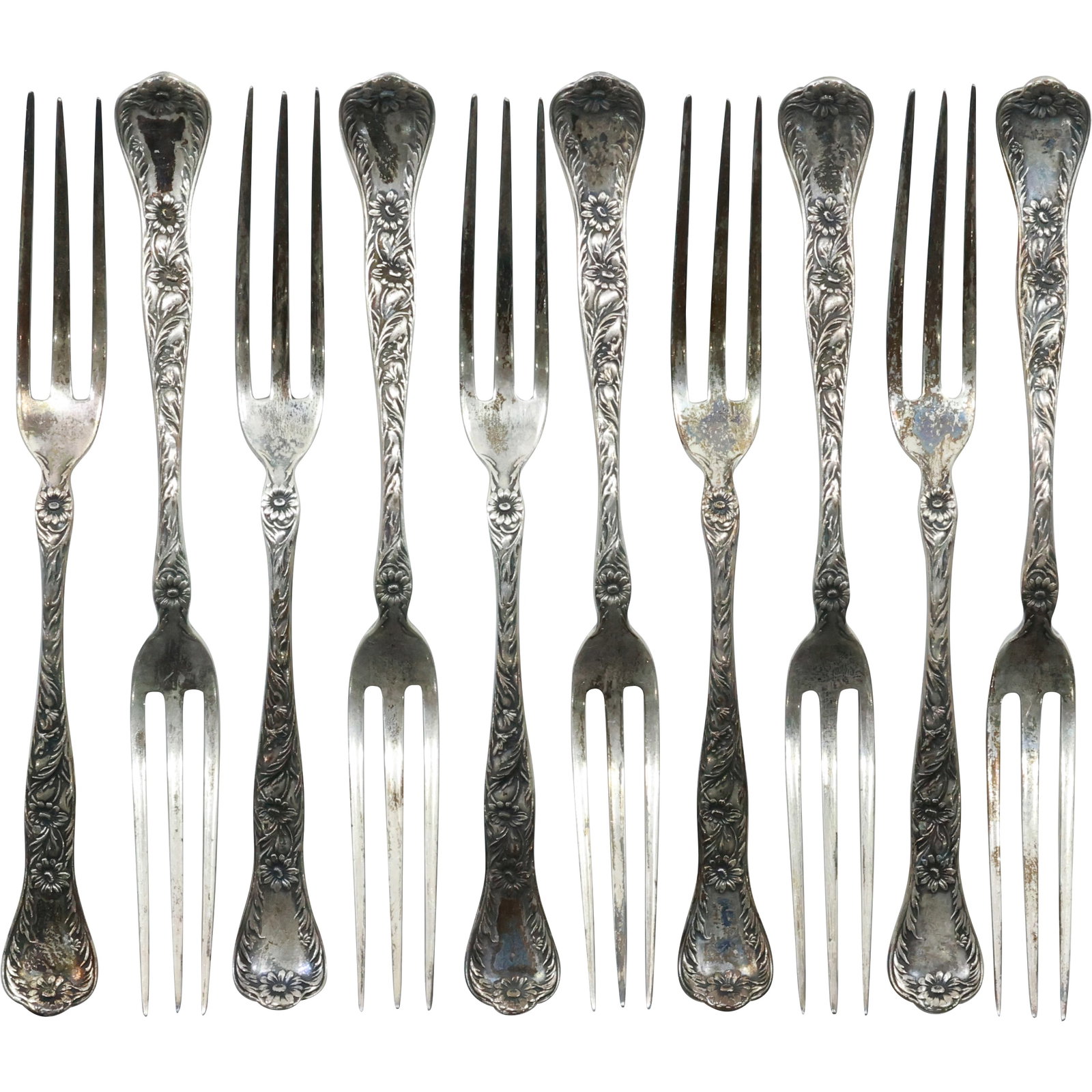 Set 10 Fancy Pattern Sterling Silver Fruit Berry Forks with Anchor Hallmark 4.5 in.; weighs 108.4 g.: Set 10 Fancy Pattern Sterling Silver Fruit Berry Forks with Anchor Hallmark 4.5 in. length. weighs 108.4 grams. size: 4.5x.5 shelf: A