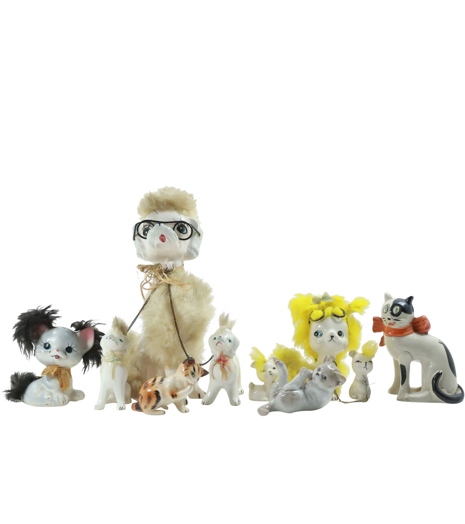 6 Assorted Whimsical Dogs and Cats Vintage Ceramic Figurines (1 of 18)