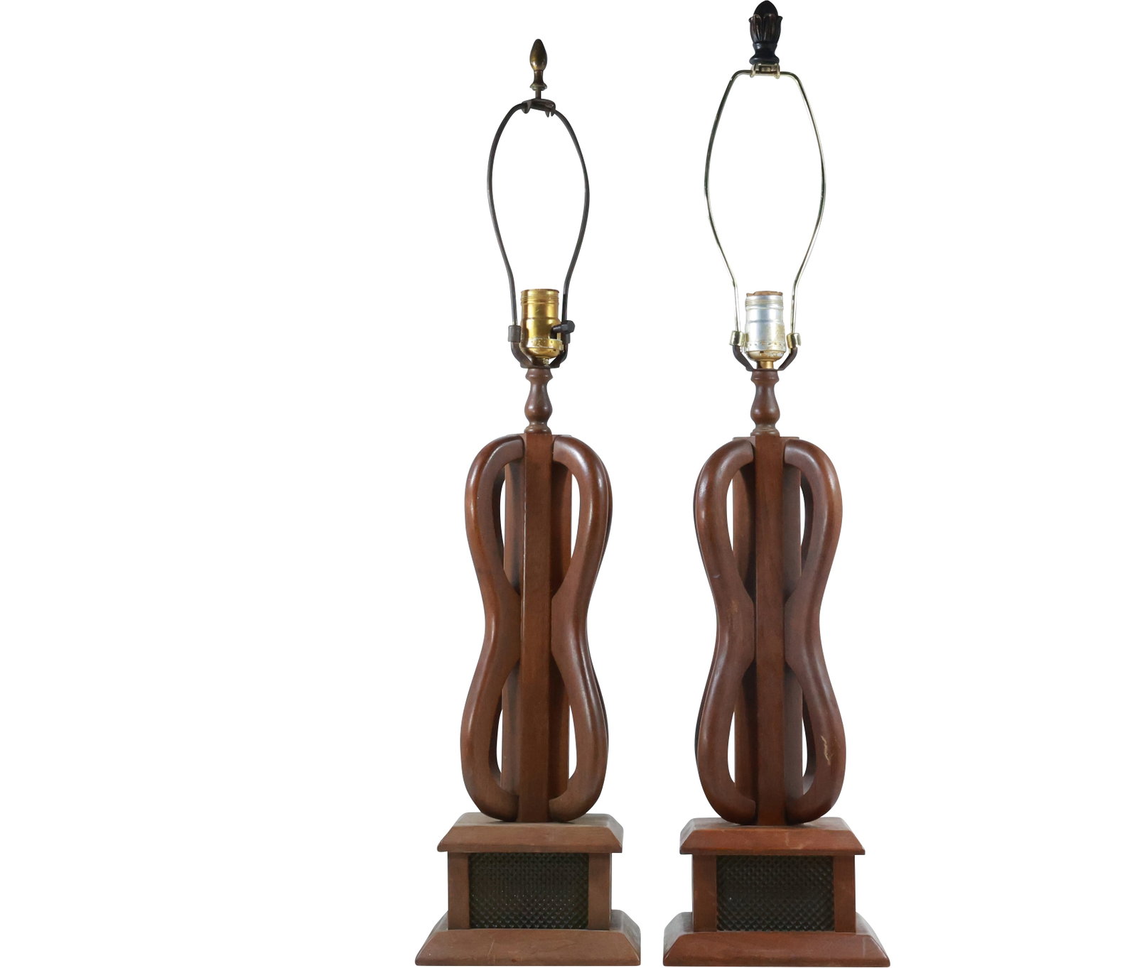 Pair Vintage Walnut Wood Mid-Century Modern Stylish Table Lamps 31 in. overall height: Pair Vintage Walnut Wood Mid-Century Modern Stylish Table Lamps 31 in. overall height. size: 31x7 shelf: F