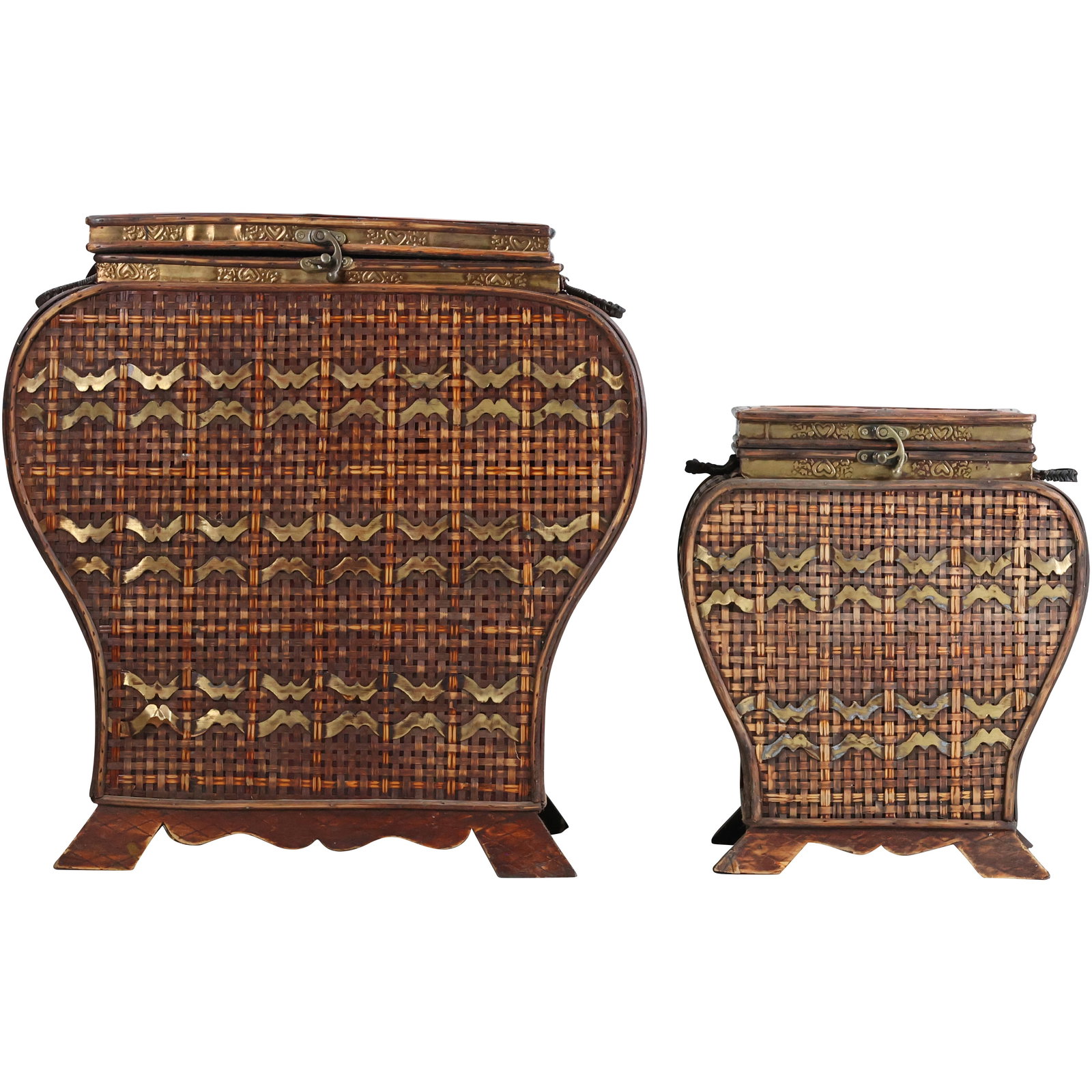 2 Woven Wicker Reed Graduated Sizes Covered Baskets (1 of 14)