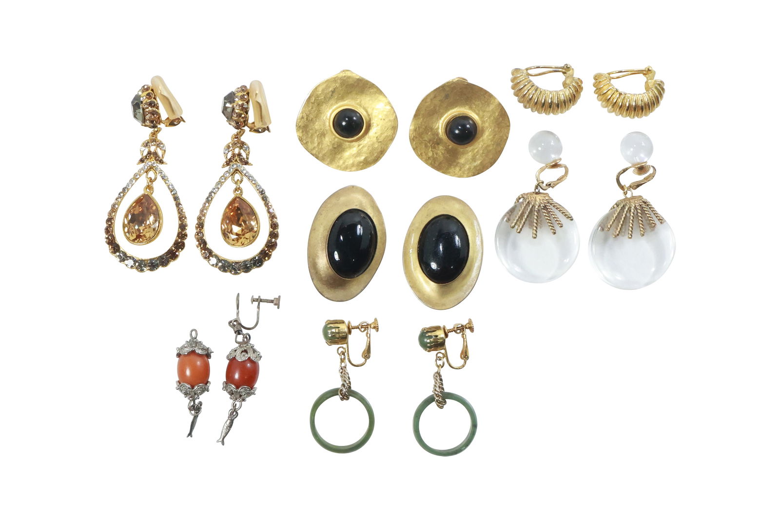 7 Assorted Pairs Clip-on / Screw Back Earrings including Castlecliff Lucite & Gold Tone, Barrera, (1 of 20)