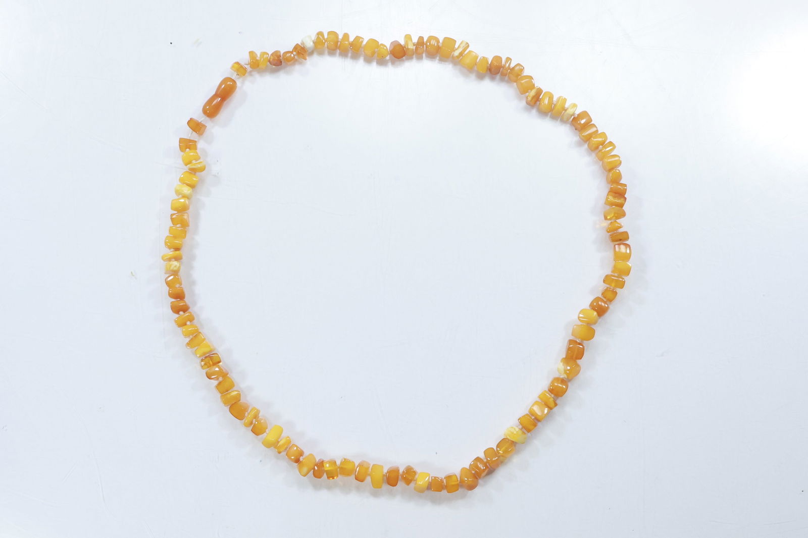 Butterscotch Amber Chip Bead Necklace 28 in. x 1/2 in. (1 of 14)