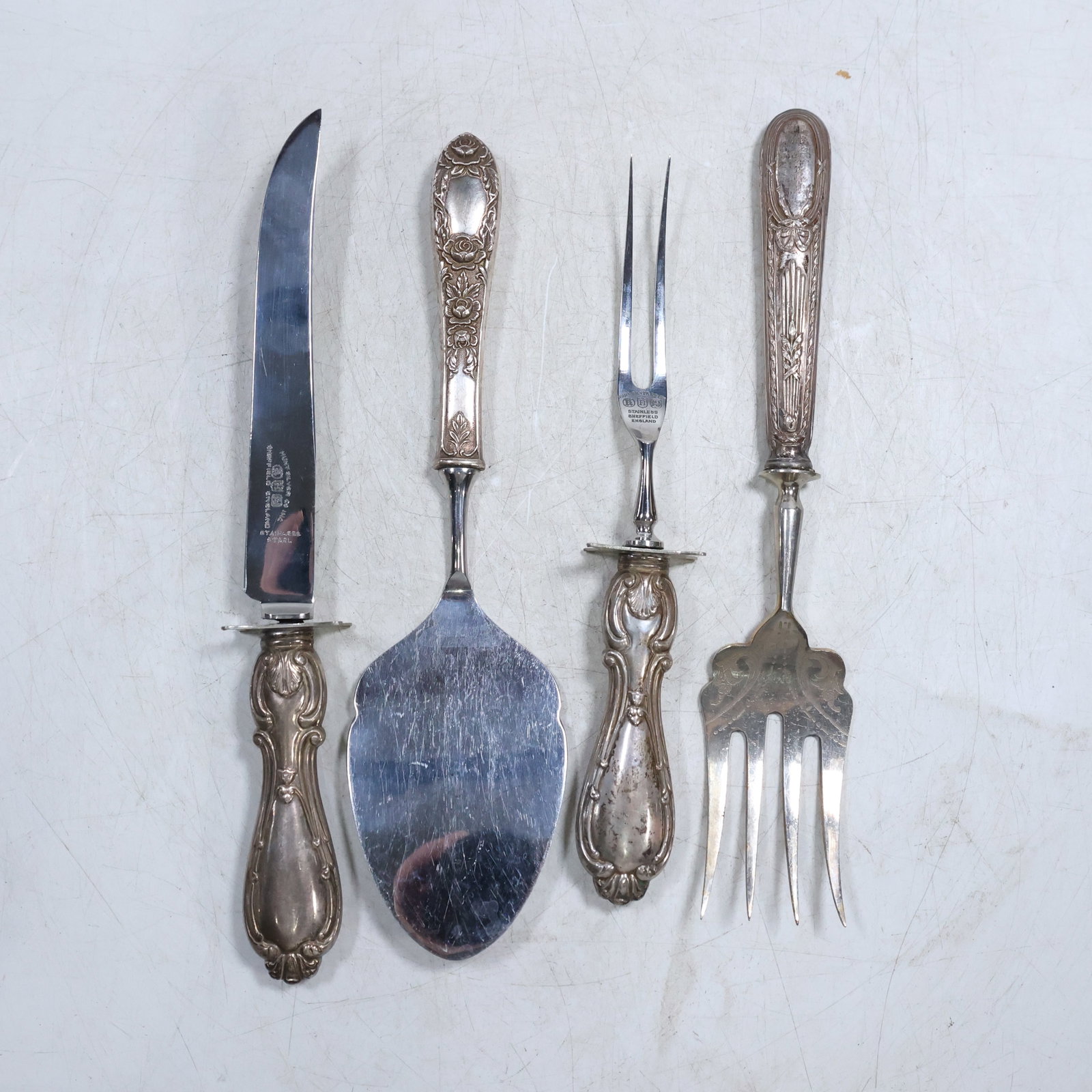 4 Assorted Sterling Silver Handles Serving Utensils (1 of 15)