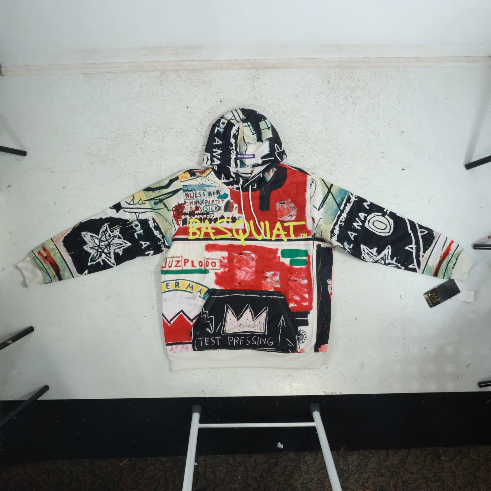 JEAN MICHEL BASQUIAT Members Only Hoodie Size Large: JEAN MICHEL BASQUIAT Members Only Hoodie Size Large. size: Size L shelf: D