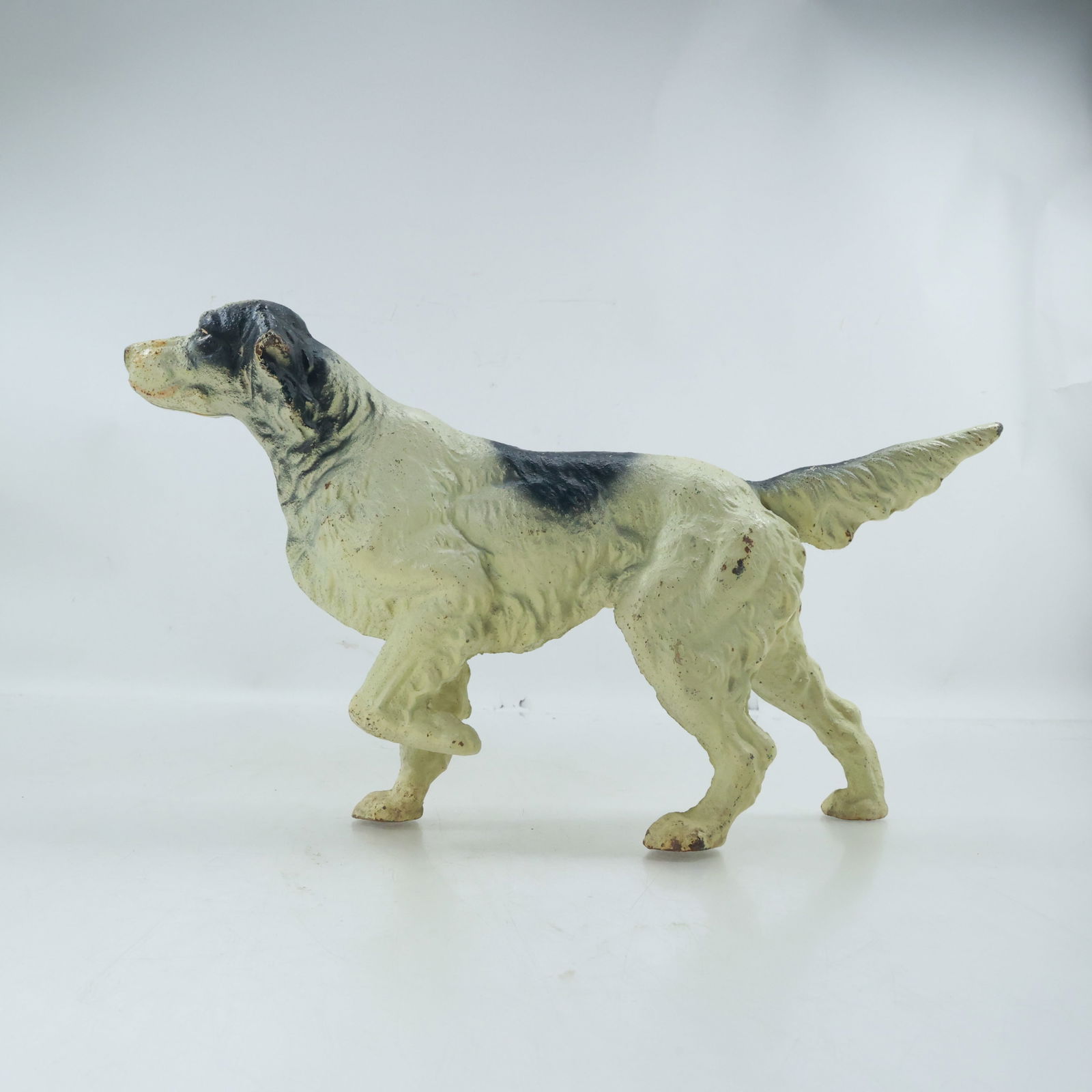 Novelty Cast Iron Pointer Dog Figural Doorstop in Original Paint 14.5 inches length (1 of 14)