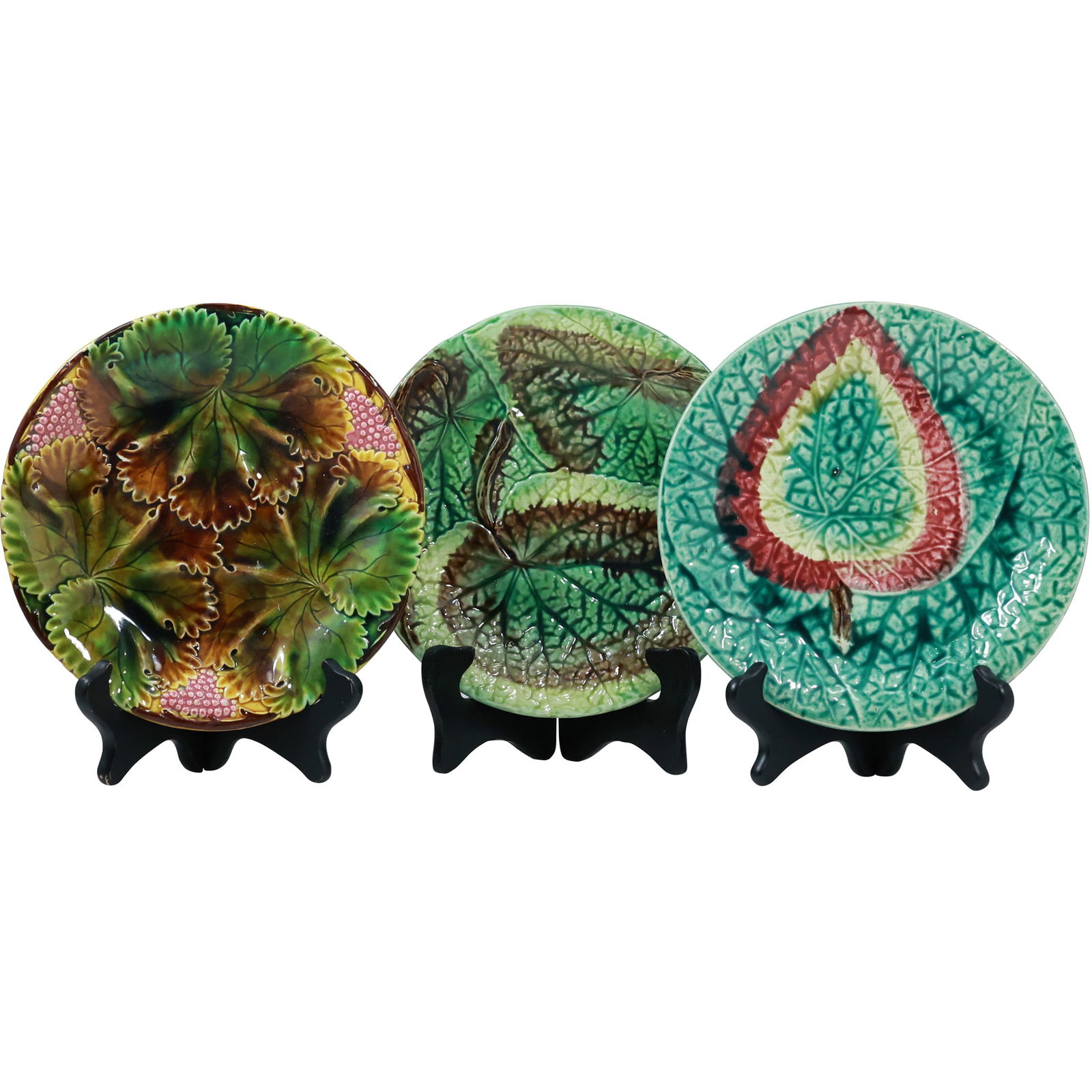 Set of Three Antique Majolica Leaf Plates – Vibrant Botanical Designs (1 of 18)