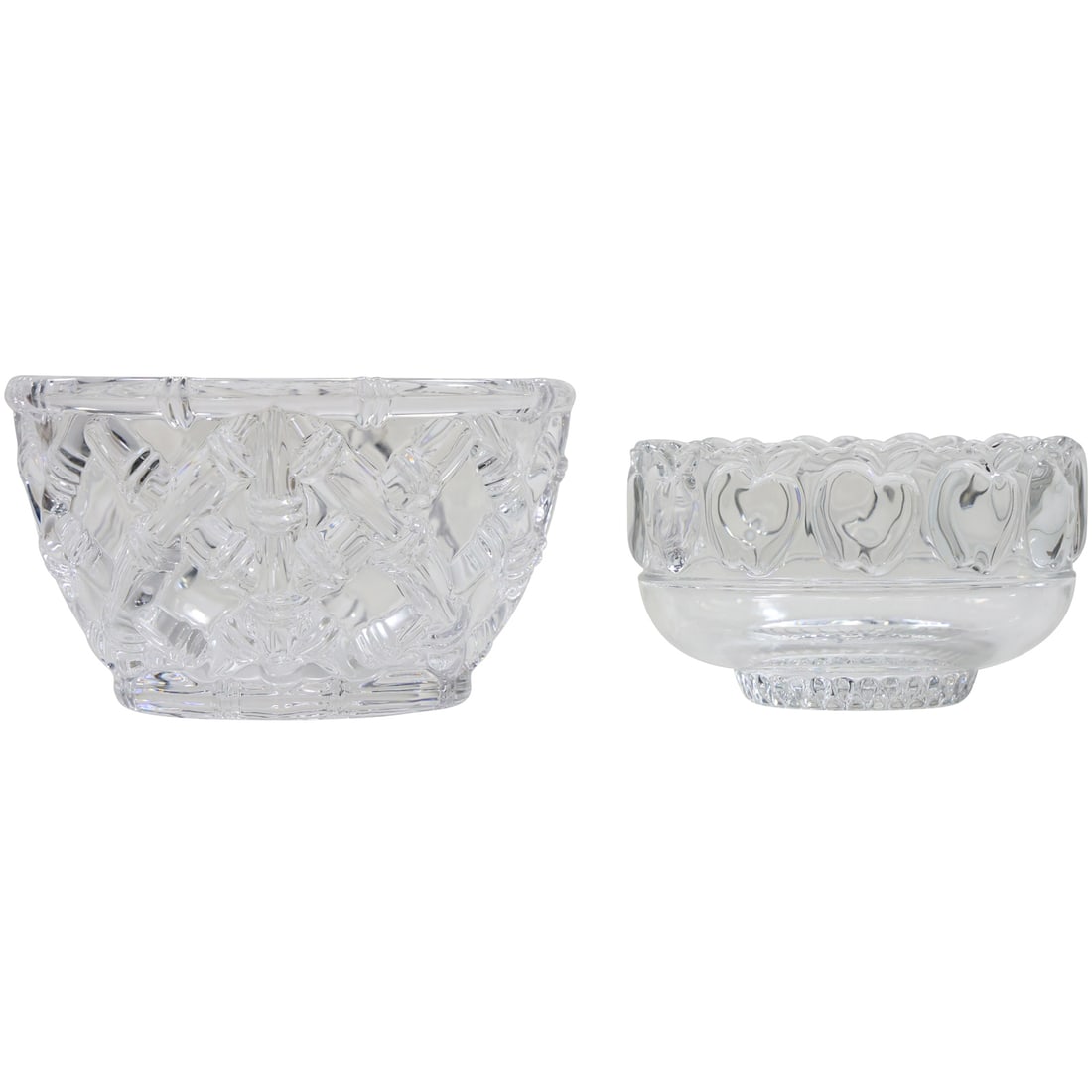 [2] TIFFANY & CO Crystal Glass Bowls 5 in. dia. and 6 in. dia.: [2] TIFFANY & CO Crystal Glass Bowls 5 in. dia. and 6 in. dia. Size: apples: 3 h 5 w , bamboo 3.5h 6 w S:A