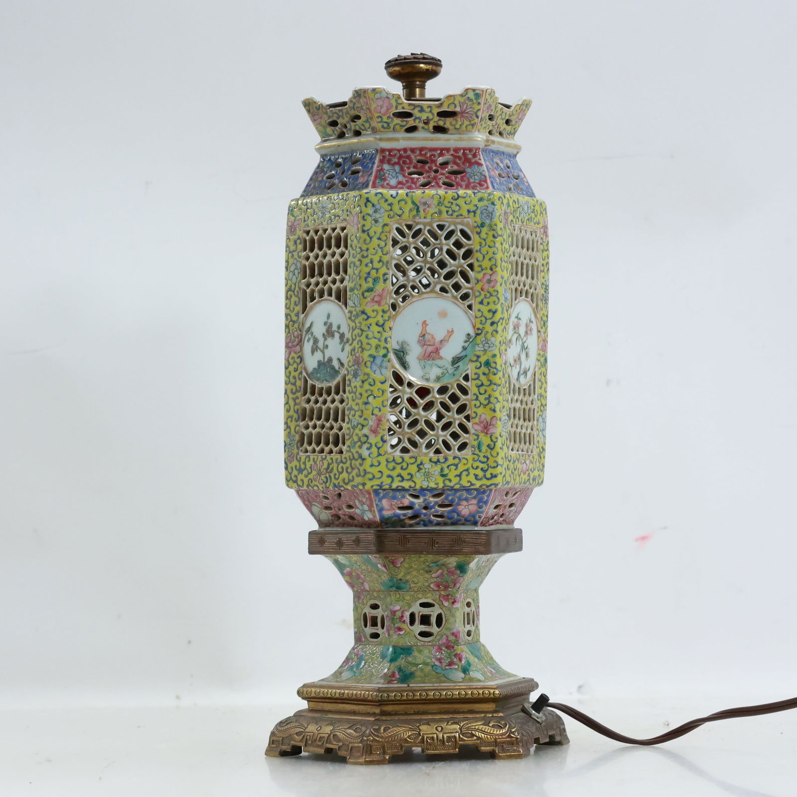 Antique Chinese Famille Rose Medallion Reticulated Porcelain  13.5 in. height (1 of 11)