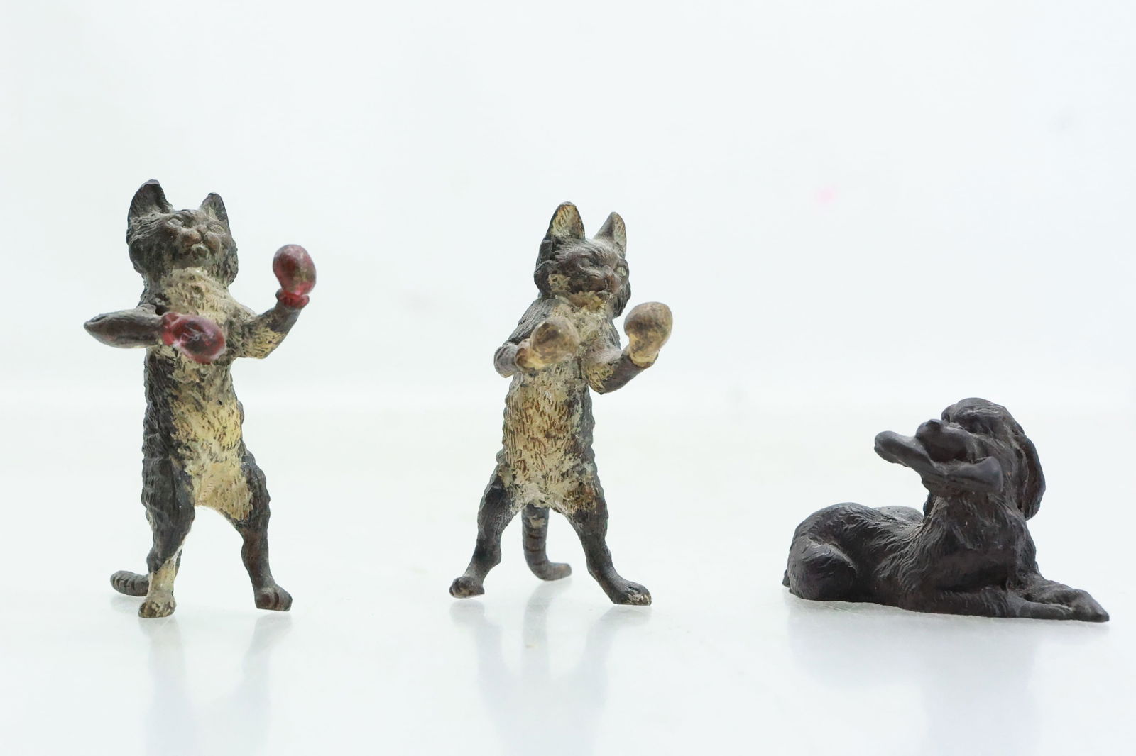 2 Antique Cold Paint Vienna Bronze "Boxing Cats" and Vienna Bronze Dog (1 of 13)