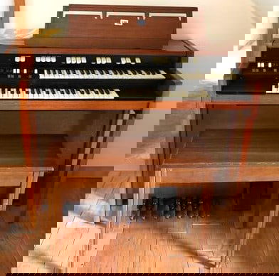 Hammond Organ with Bench size 36 in. height x 43.4 in. length x 23 in. depth (1 of 9)