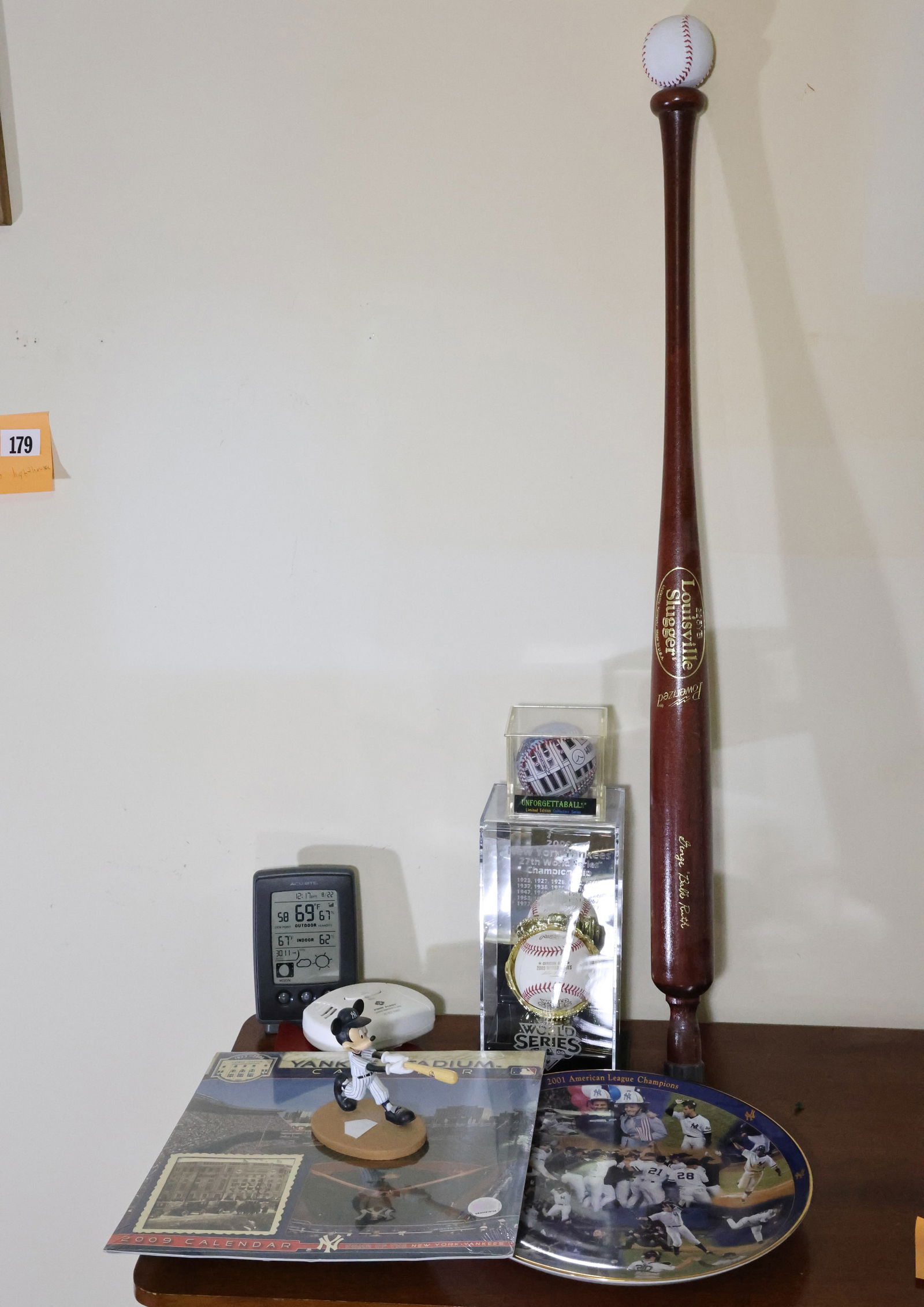 6 Assorted Baseball Collectables - New York Yankees - See Pictures (1 of 8)