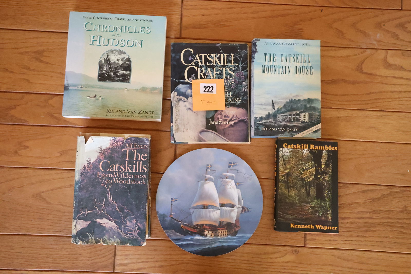 5 Assorted Books on Catskills, Hudson, Catskill Mountain House - See Pictures (1 of 8)