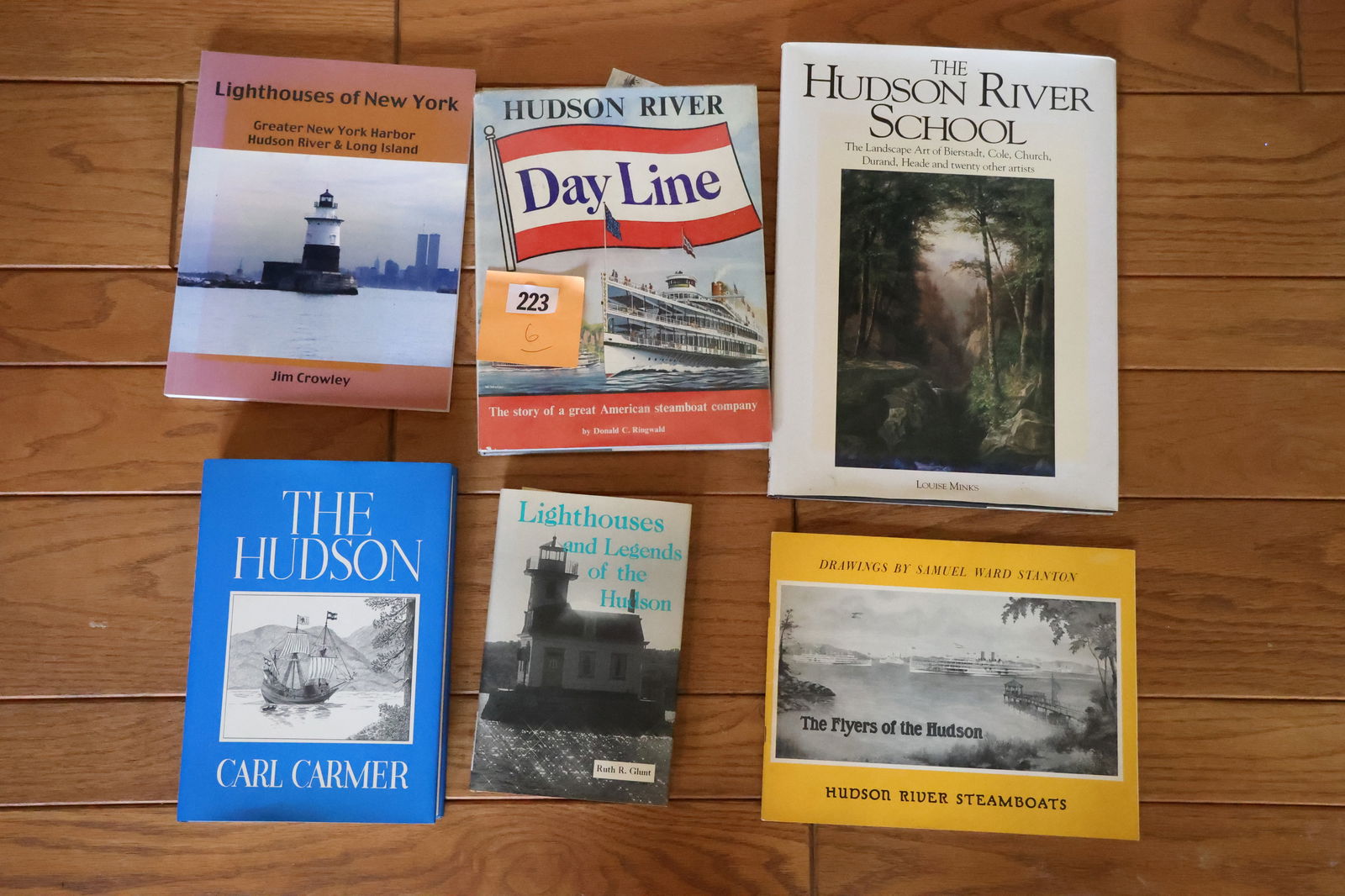 6 Assorted Books on Hudson River Day Line, The Hudson, Hudson River School  - See Pictures (1 of 7)