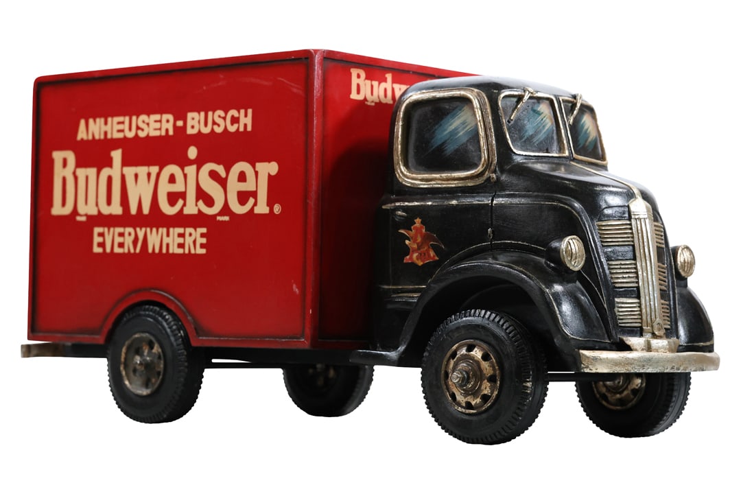 Anheuser Busch BUDWEISER Everywhere Novelty Panel Truck Magazine Holder 32 in. length (1 of 13)