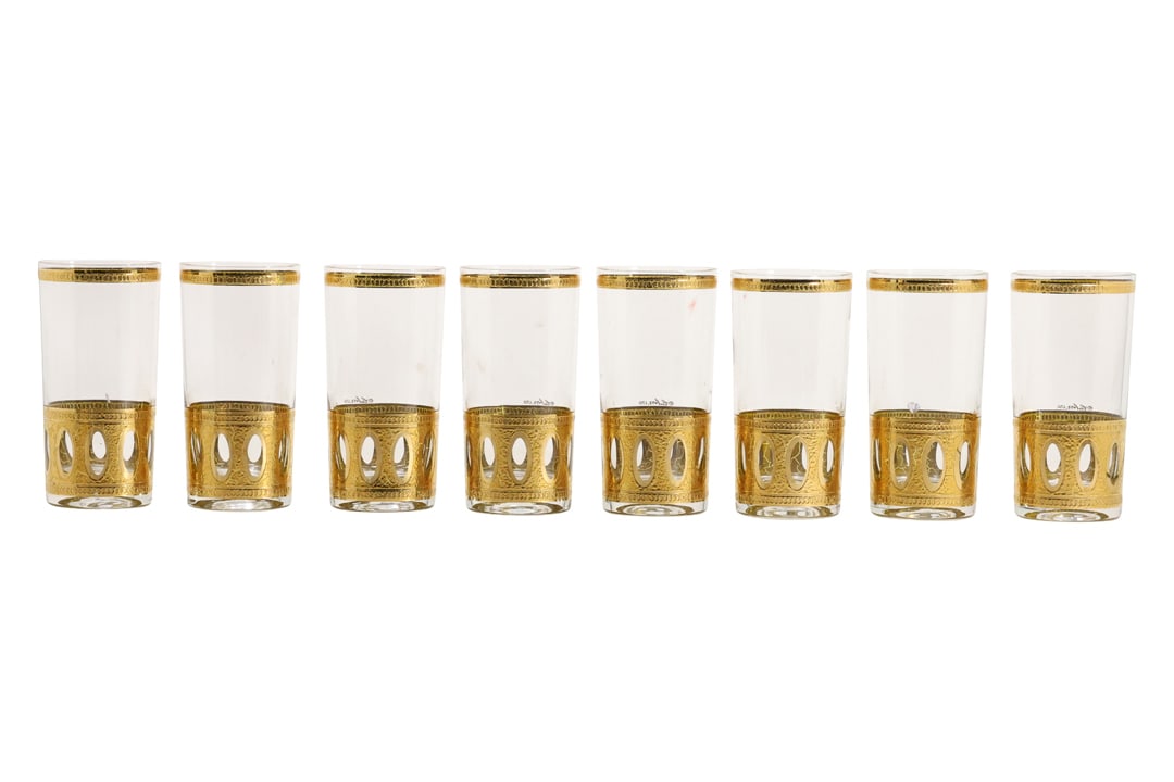 Set of 8 VINTAGE CULVER HIGHBALL GLASSES with 22k Gold Decoration: Set of 8 VINTAGE CULVER HIGHBALL GLASSES with 22k Gold Decoration. size: 5.5 H , 2.75 W S:A4
