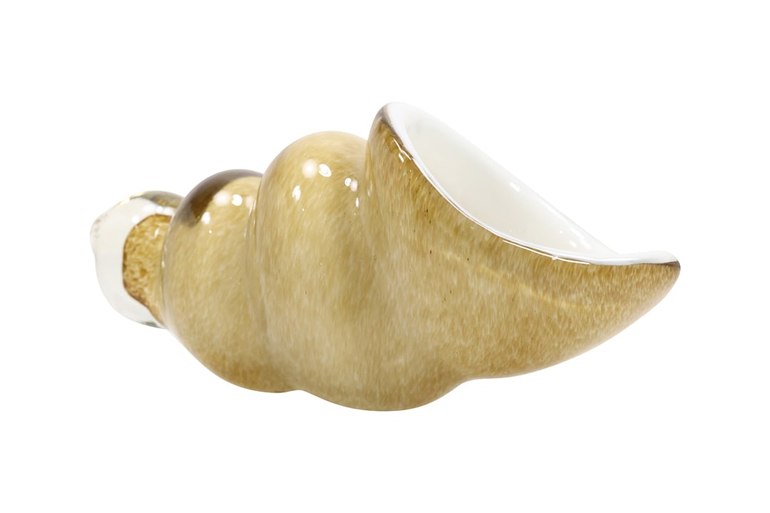 Murano Cased Art Glass CONCH SHELL Figural Bowl 9 inches length: Murano Cased Art Glass CONCH SHELL Figural Bowl 9 inches length. size: 4 x 9 Shelf: B