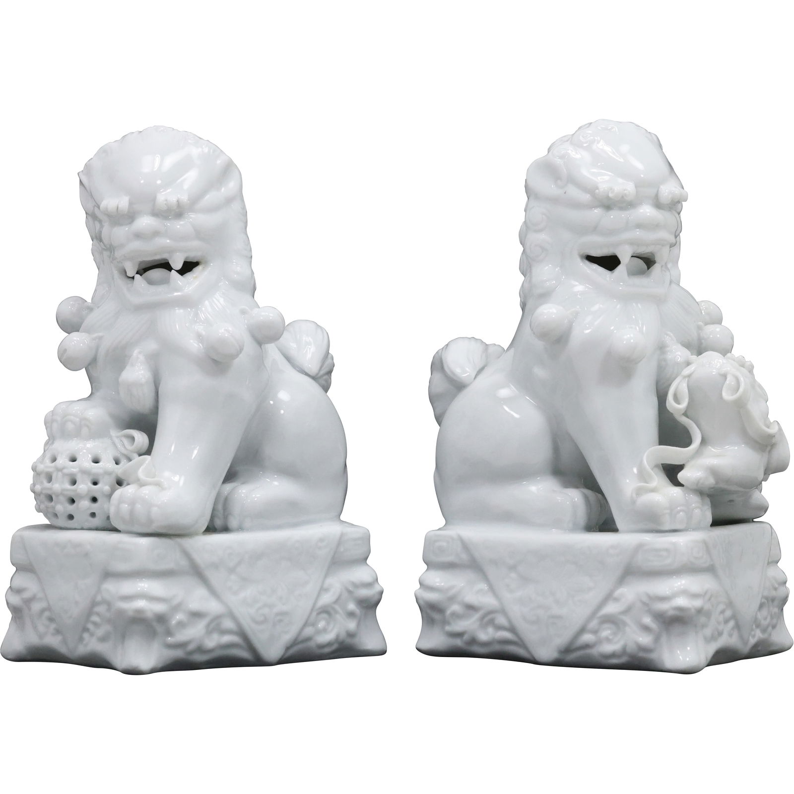 Pair of Vintage Chinese Blanc De Chine Porcelain WHITE FOO DOGS Temple Guardians (1 of 12)