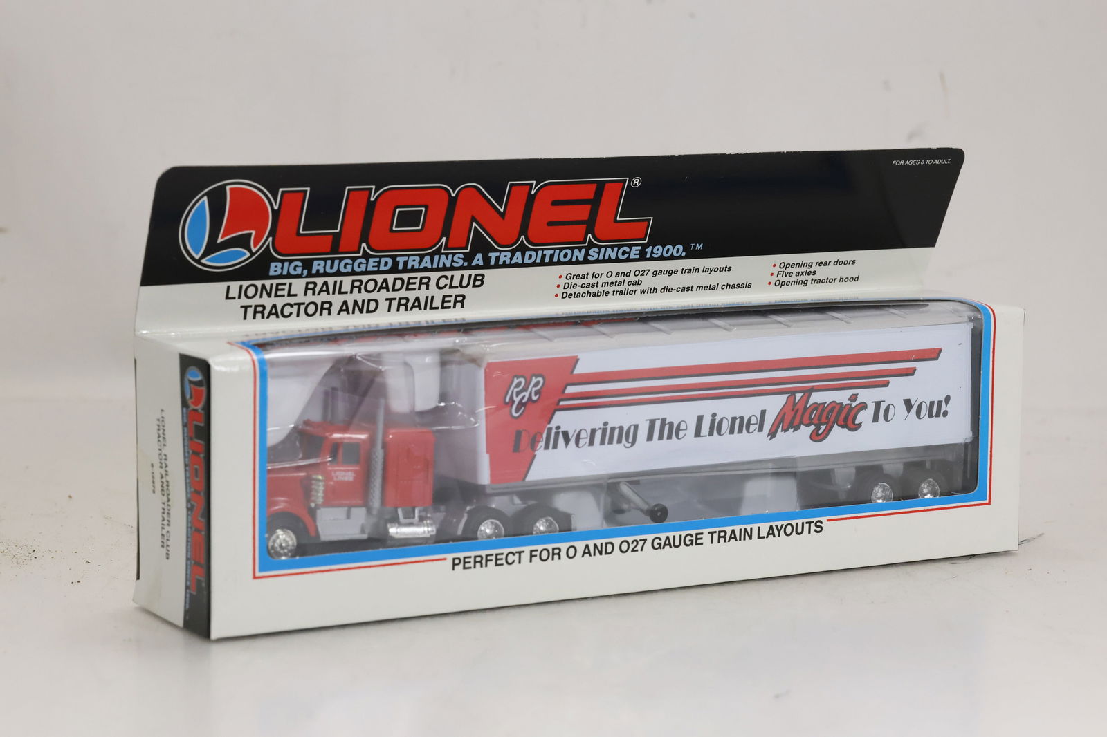 Lionel 6-12875 O Gauge Lionel Railroader Club Tractor & Trailer Truck (1 of 6)