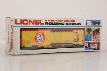 Lionel 6-9812 O Gauge Arm & Hammer Billboard Refrigerator Car #9812