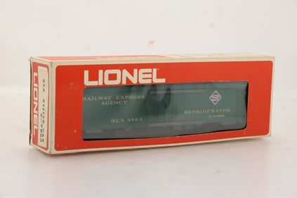 Lionel 6-9863 O Gauge Railway Express Agency REX Green Refrigerator Reefer Car