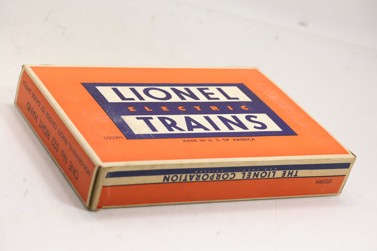 Lionel Electric Trains One no 022 Right Hand non-derailing , remote control 0 gauge switch (1 of 7)