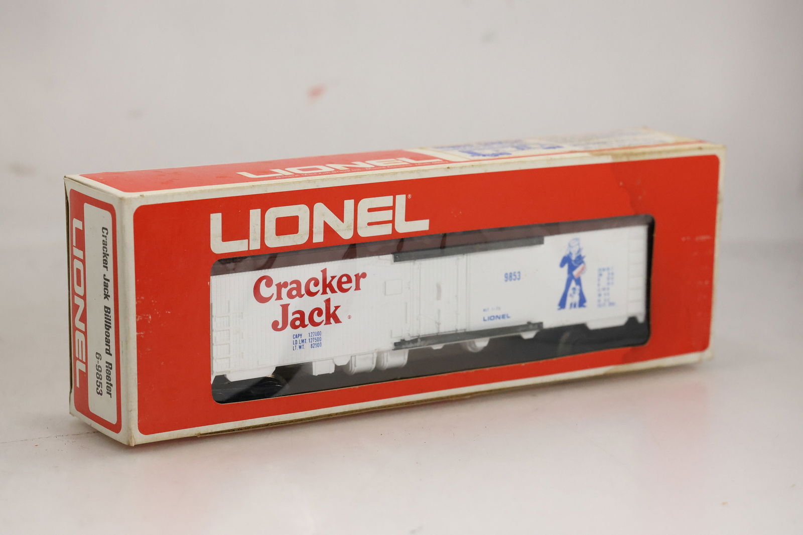 Vintage lionel Cracker Jack Billboard Reefer 6-9853 (1 of 6)