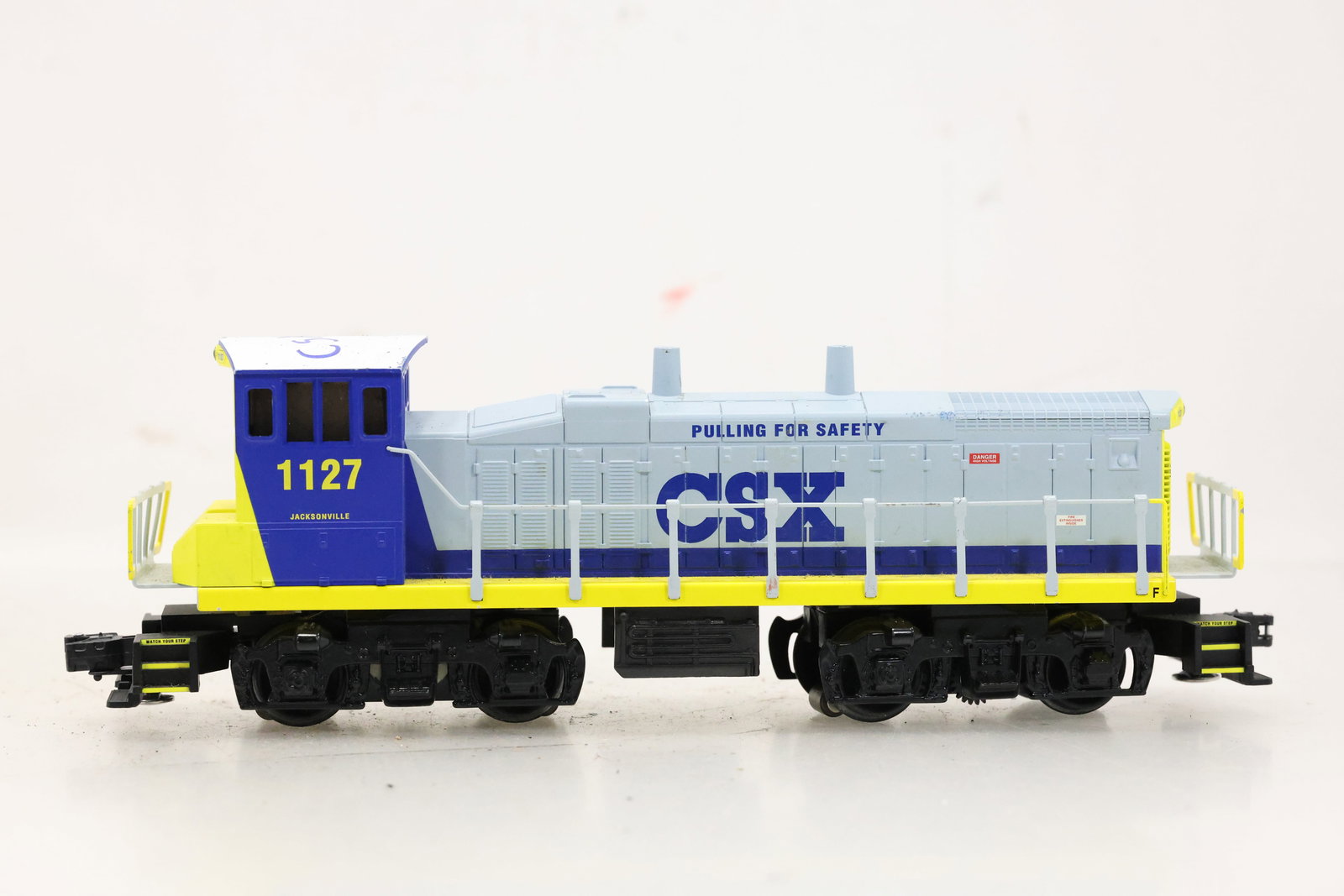 2004 Lionel CSX Diesel Locomotive #1127 "Safety First," (1 of 9)