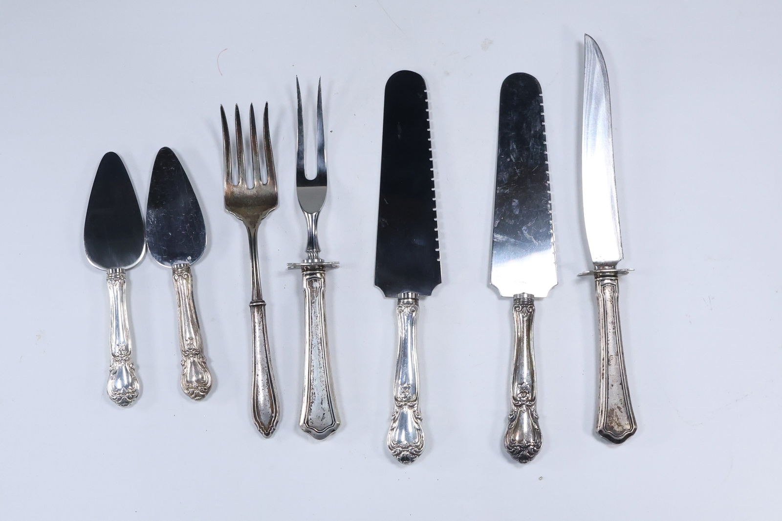 7 Assorted Sterling Handles Serving Pieces and Carving Set: [2] Pie 9 3/4 in., Knife Fork Carving (1 of 11)