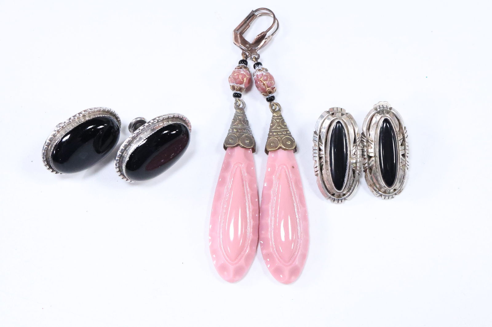 Danecraft Sterling Silver with Black Onyx Large Oval Screw Back Earrings 1 1/8 in. x 3/4 in. ; (1 of 10)