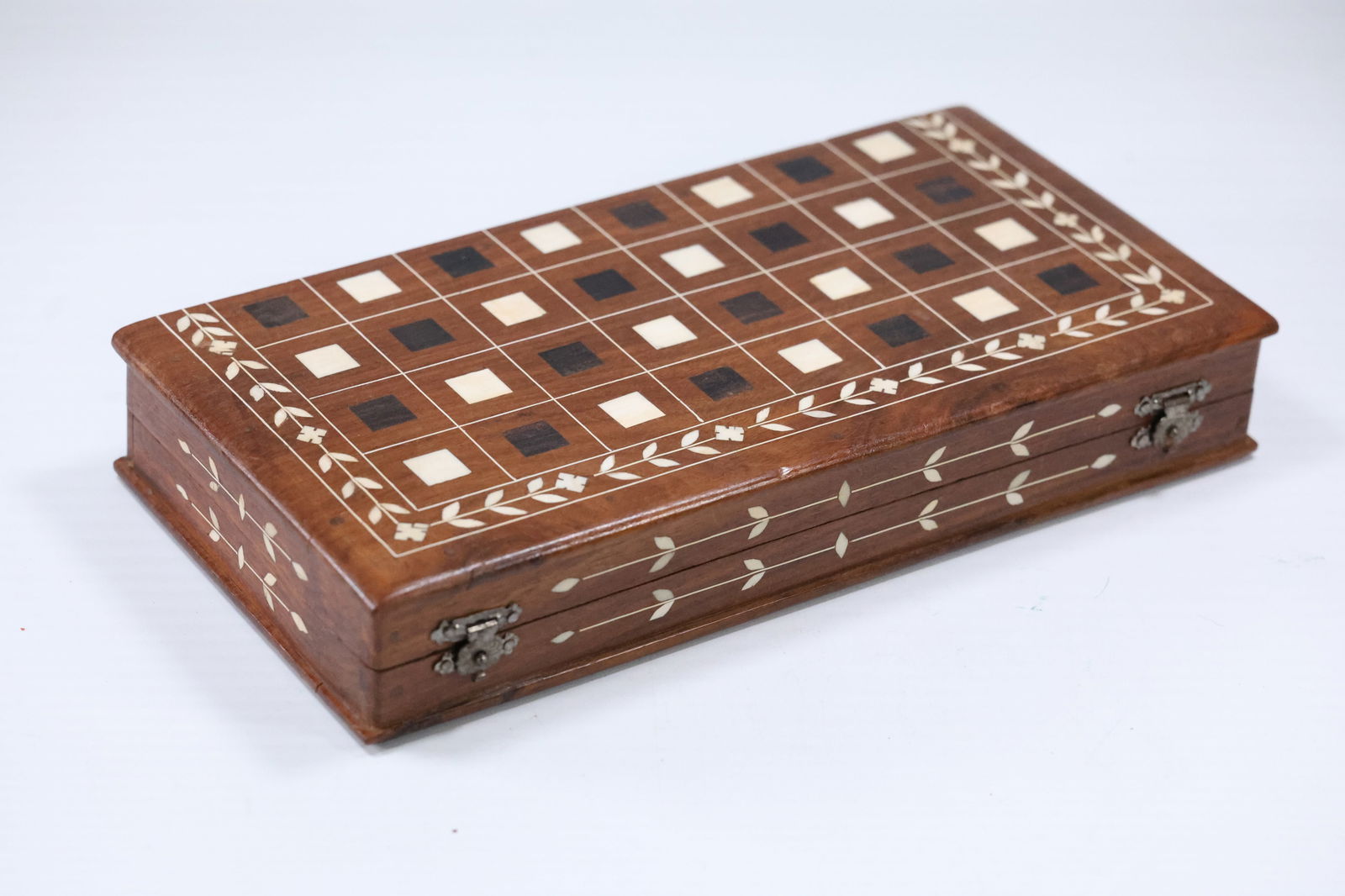 Beautiful Inlaid Checker Board Box, size open 11 5/8 in. x 11 3/4 in., closed 11 3/4 in. x 5 3/4 in. (1 of 14)