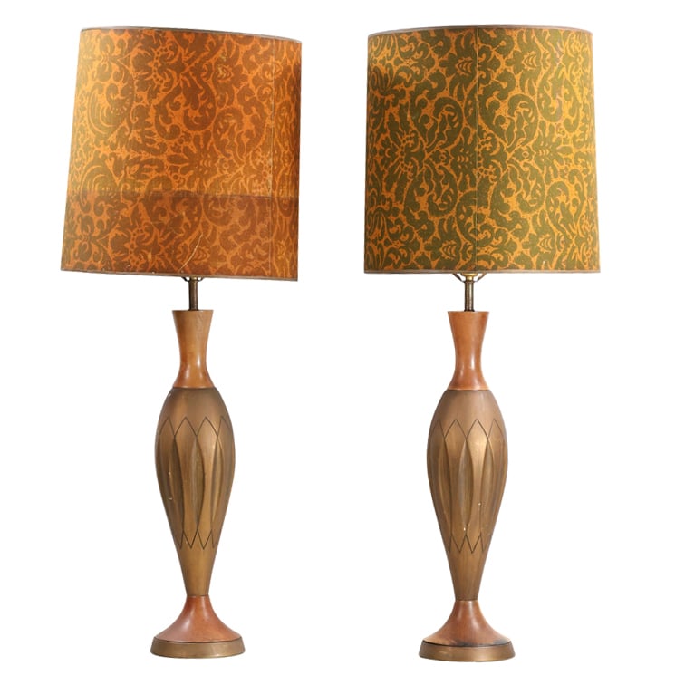 Pair Mid-Century Modern Teak and Composite Table Lamps with Shades (1 of 13)