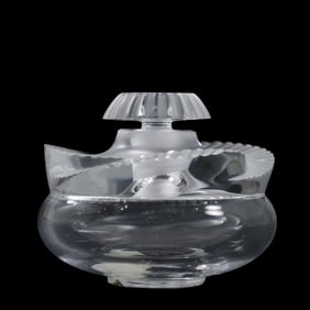Signed LALIQUE FRANCE Crystal Glass Baptiste France Perfume Bottle 2.5 in. x 3 in.