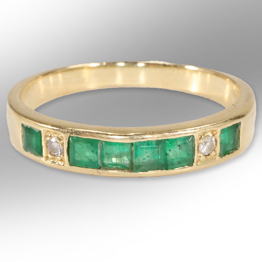 14K Yellow Gold with 6 Emeralds and 2 Diamonds Ring Size 7, 3/4 in. x 1/8 in. (1 of 12)