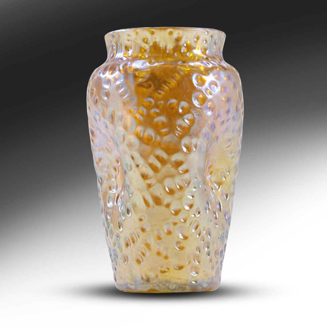 LOETZ CANDIA DIASPORA ART NOUVEAU VASE 7 inches height x 4 in. wide: LOETZ CANDIA DIASPORA ART NOUVEAU VASE 7 inches height x 4 in. wide. size: 7 h 4 w