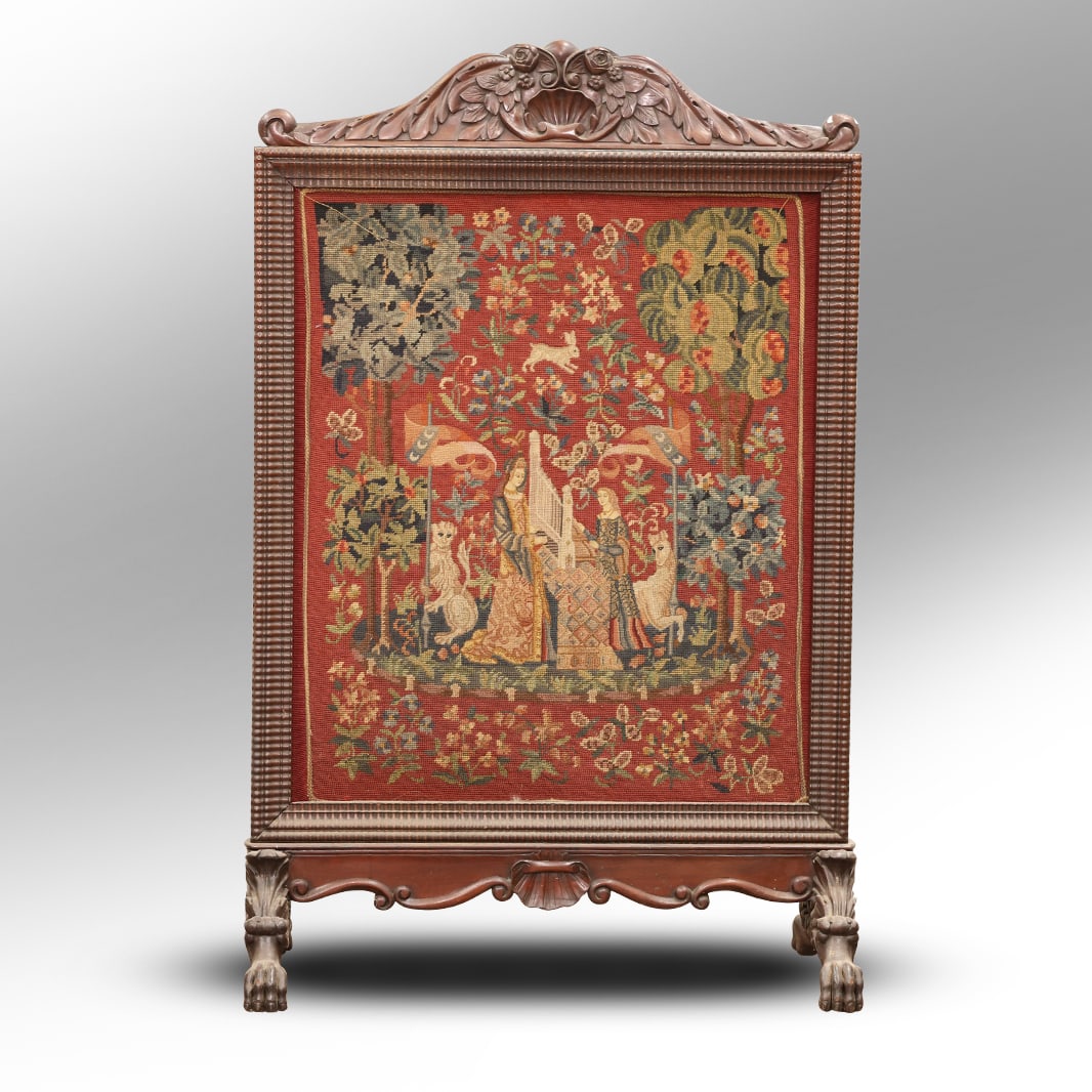 19th C. French Tapestry "The Hearing", Carved Walnut Wood Frame Free Standing Firescreen (1 of 20)