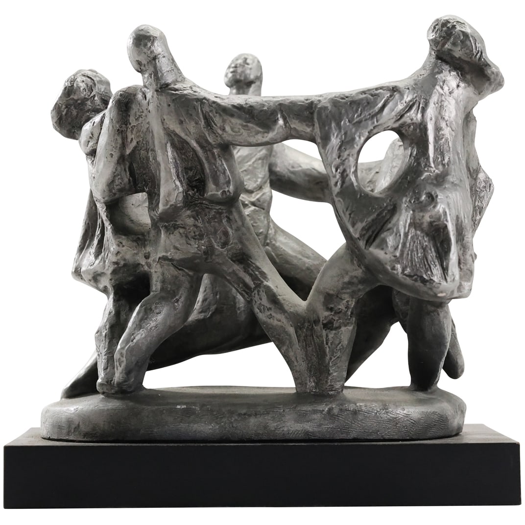 KLARA SEVER AUSTIN SCULPTURE CIRCLE OF HUMANITY, Austin Productions 1990, 12 inches: KLARA SEVER AUSTIN SCULPTURE CIRCLE OF HUMANITY, Austin Productions 1990, 12 inches. Hard composition. size: 12 x 12 x1 2