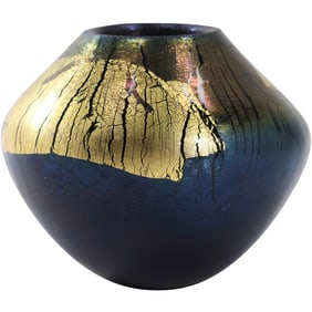 Vintage signed Robert Eckholt 1989 purple iridescent art glsss with gold foil vase 4 in. x 4.5 in.