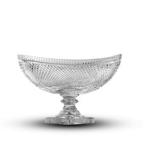Quality Vintage Elegant Crystal Glass Diamond Point Centerpiece Pedestal Bowl 14 in. length