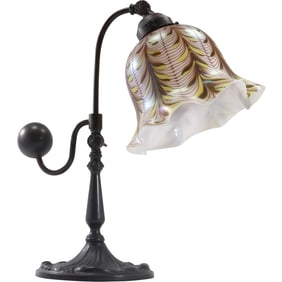 Bronze Counter Balance Table Lamp with Signed Lundberg Studios Art Glass Shade Pulled Feather