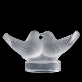 Signed LALIQUE FRANCE Kissing Lovebirds Figural Crystal Satin Glass Sculpture