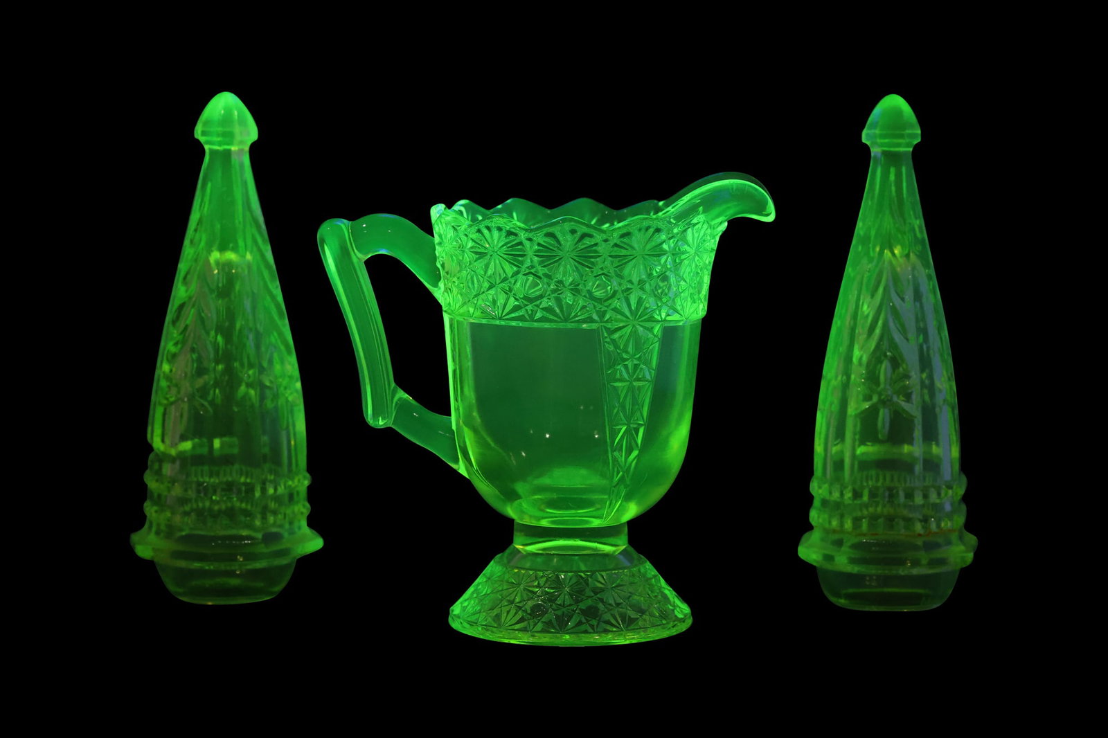 [3] URNANIUM GLASS Water Pitcher and 2 Automobile Uranium Glass Flower Vases (1 of 16)